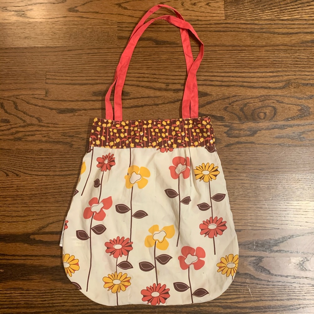 70s Floral Bucket Tote Bag
